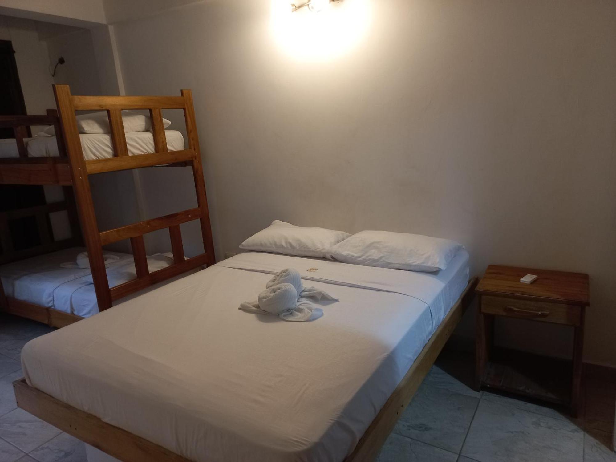 Hotel El Leon Feliz Palomino Extérieur photo