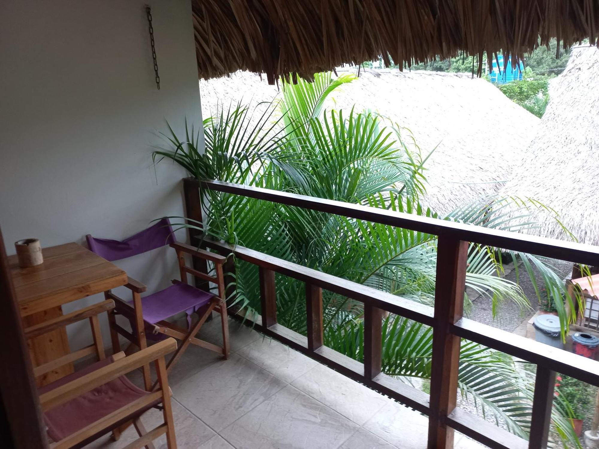 Hotel El Leon Feliz Palomino Extérieur photo