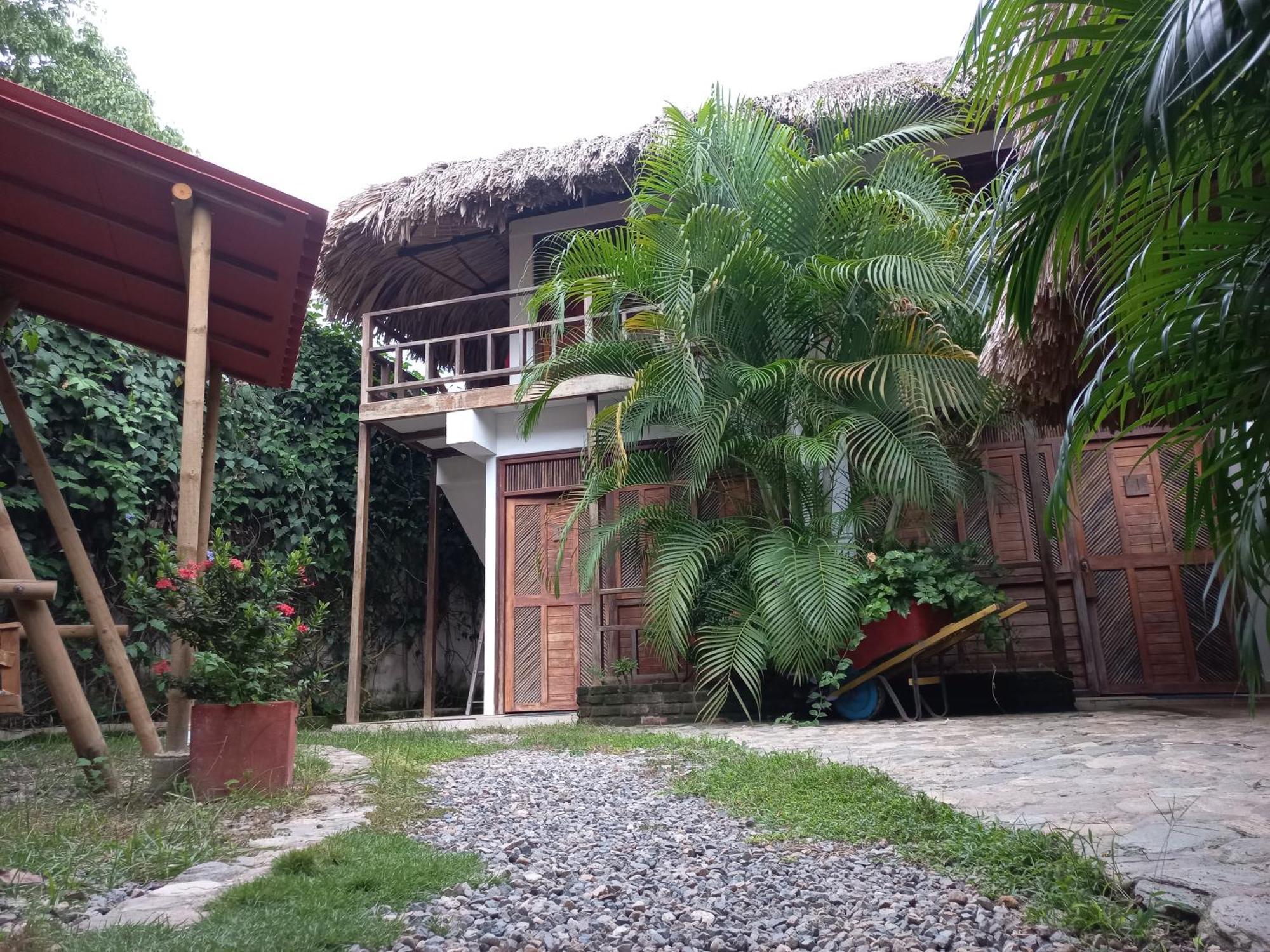 Hotel El Leon Feliz Palomino Extérieur photo